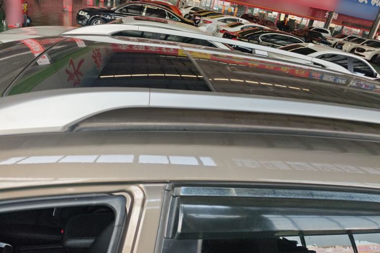 Used Chevrolet Captiva 2015 2.4L Two-Wheel Drive Urban Version 7 Seats
