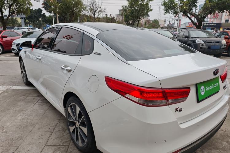 Used Kia K5 2017 2.0L Automatic 15th Anniversary Special Edition LUX
