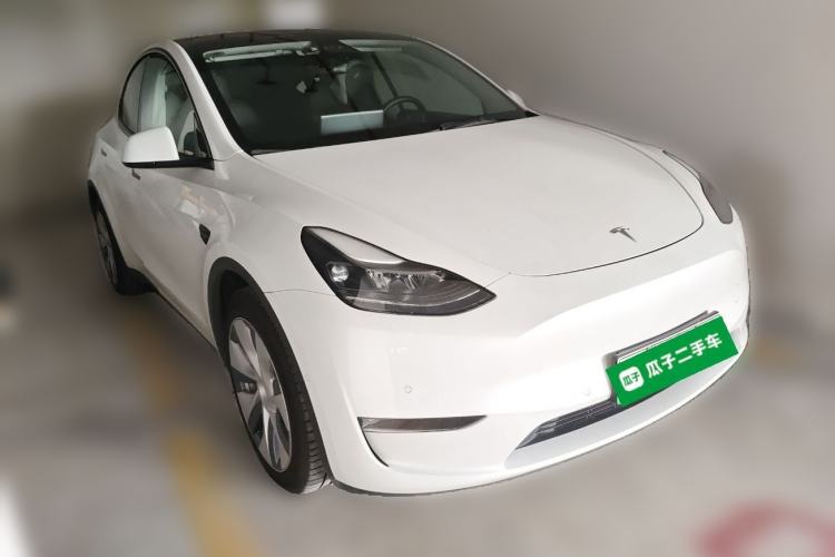 Used Tesla Model Y 2022 Long-Range All-Wheel-Drive Version