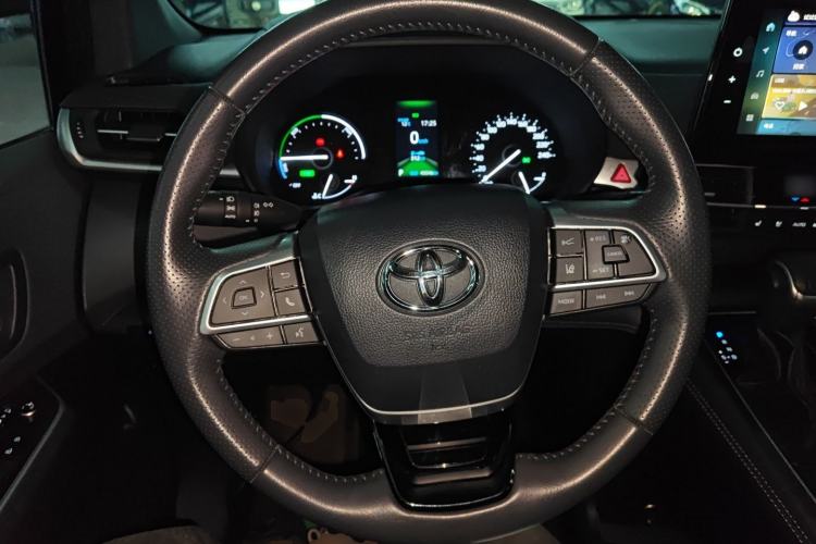 Used Toyota Sienna 2024 2.5L Hybrid Four-Wheel Drive Prestige Edition