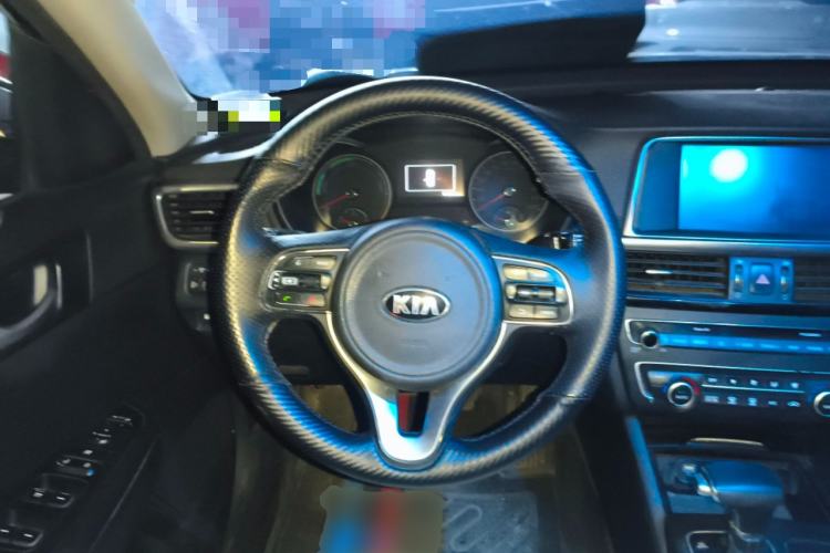 Used Kia K5 New Energy 2018 2.0L Smart Enjoyment Version Steering Wheel