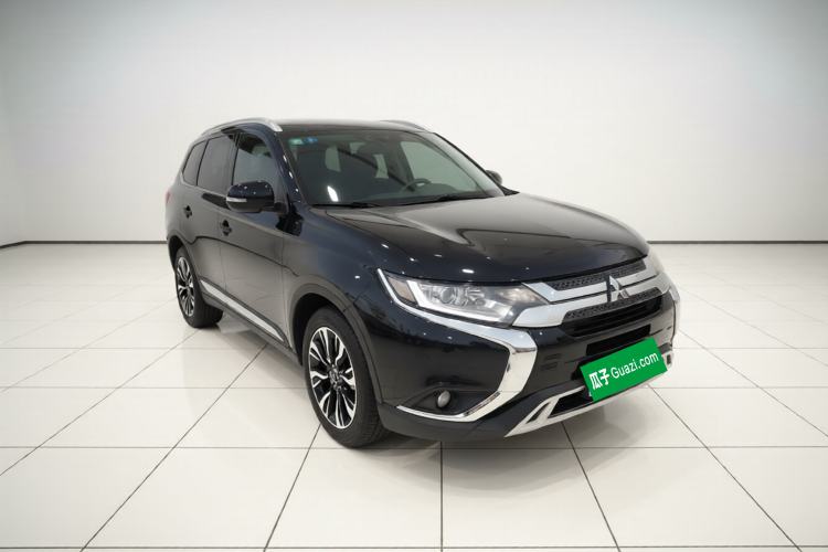 Used Mitsubishi Outlander 2019 2.0L Two-Wheel Drive Comfort Edition 5 Seats China V Standard Exterior 1