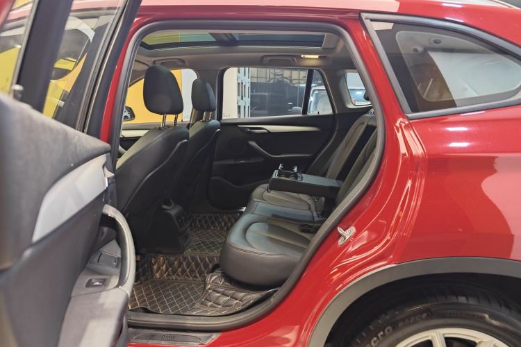 Used BMW X1 2018 sDrive18Li Fashion Model Interior 11