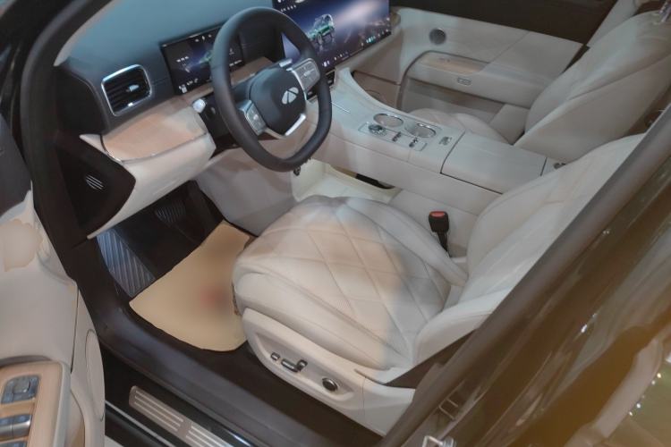 Used Chery T11 2026 Model 220 All-Wheel Drive Family Fun Edition
