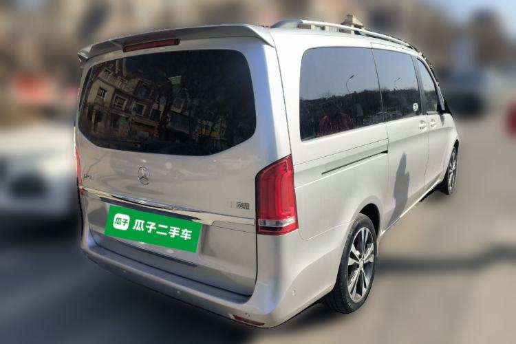 Used Mercedes-Benz V-Class 2016 V 260 Avantgarde Edition
