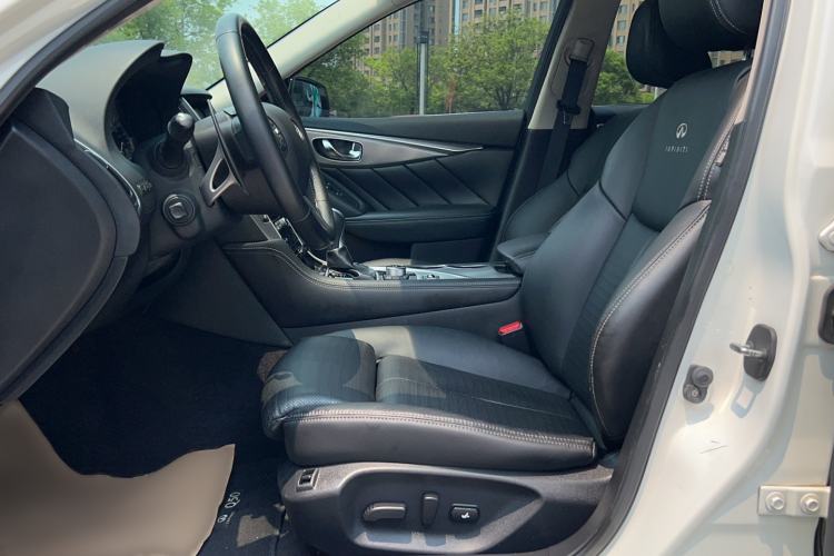 Used Infiniti Q50 2014 3.7L Luxury Sport Edition Left Front Seat