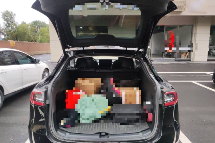 Used Tesla Model Y 2023 Rear-Wheel-Drive Version
