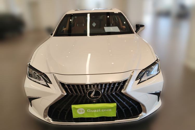Used Lexus ES 2022 300h Excellence Edition