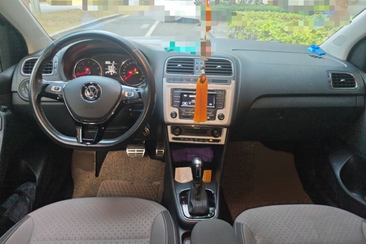 Used Volkswagen Polo 2016 1.6L Cross Polo Automatic