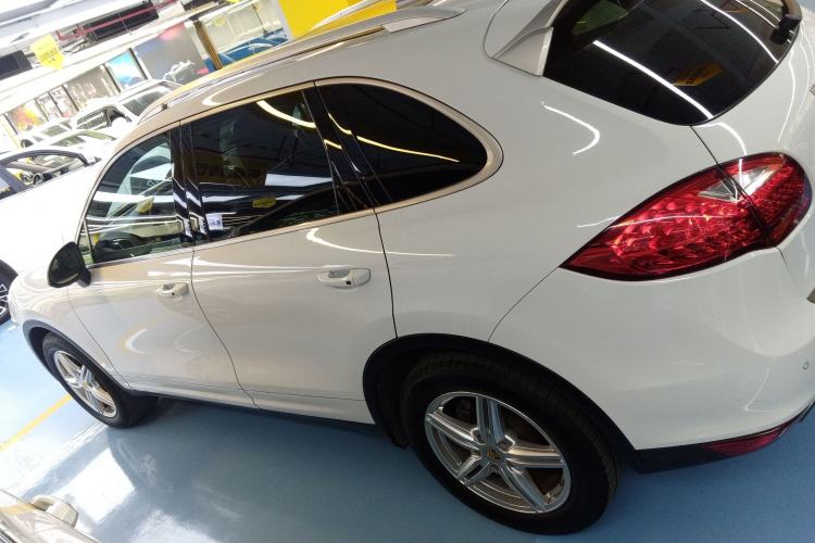 Used Porsche Cayenne 2014 Cayenne Platinum Edition 3.0T
