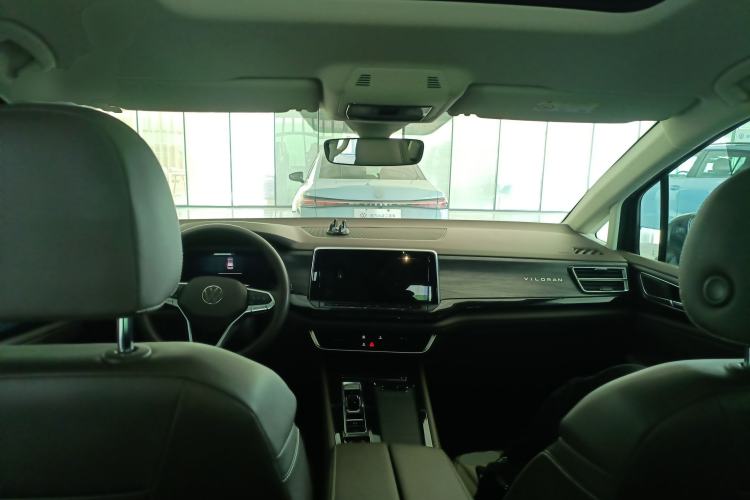 Used Volkswagen Viloran 2024 330TSI Luxury Edition
