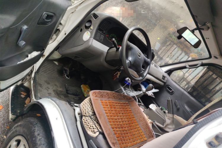 Used Jinbei Hiace 2020 2.0L Express King Series Deluxe Van Standard Roof China VI Emission Standard 1TZS