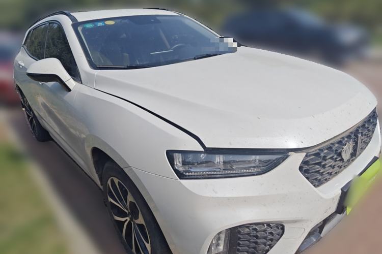 Used Wey VV7 2017 2.0T Luxury Model Front Right 45 Deg