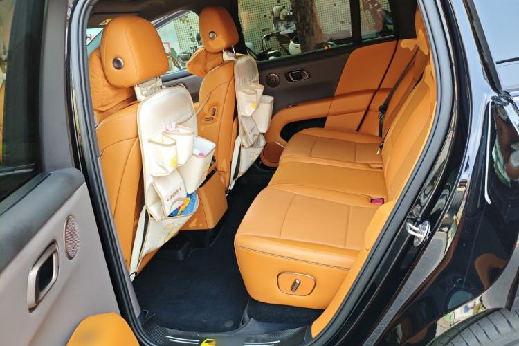 Used Li Auto i6 2025 Model Four-Wheel-Drive Standard Type