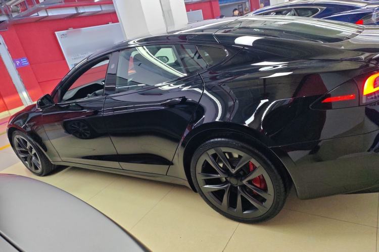 Used Tesla Model S 2023 Three-Motor All-Wheel-Drive Plaid Version
