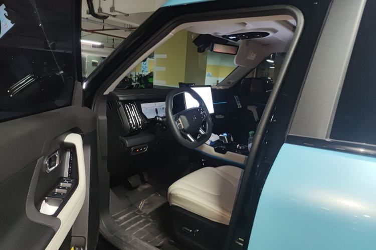 Used JETOUR Shanhai T1 2025 150 km Heading South
