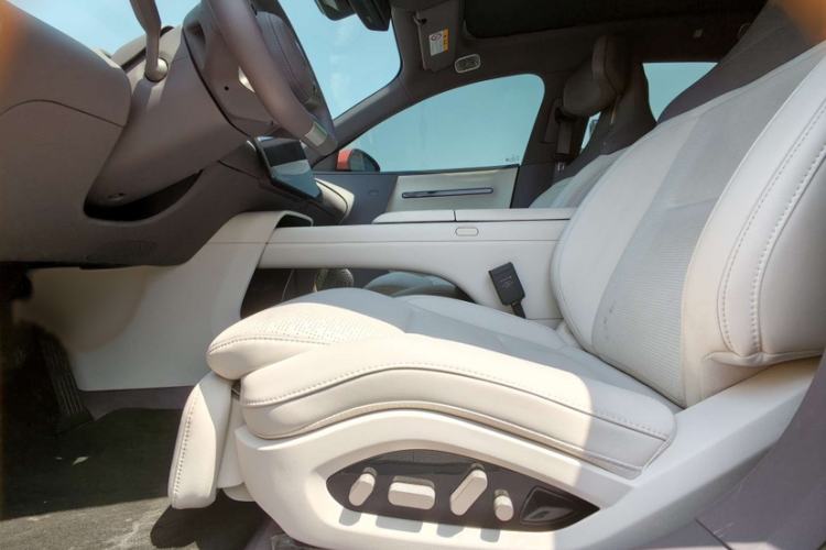 Used Avatr 06 2025 Pro Range-Extended Edition Interior 2