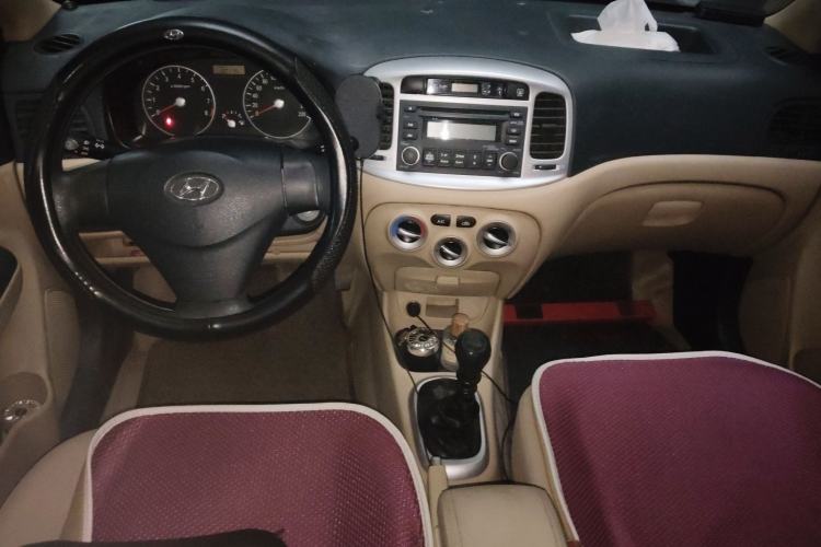 Used Hyundai Accent 2011 1.4 Manual Comfort Version
