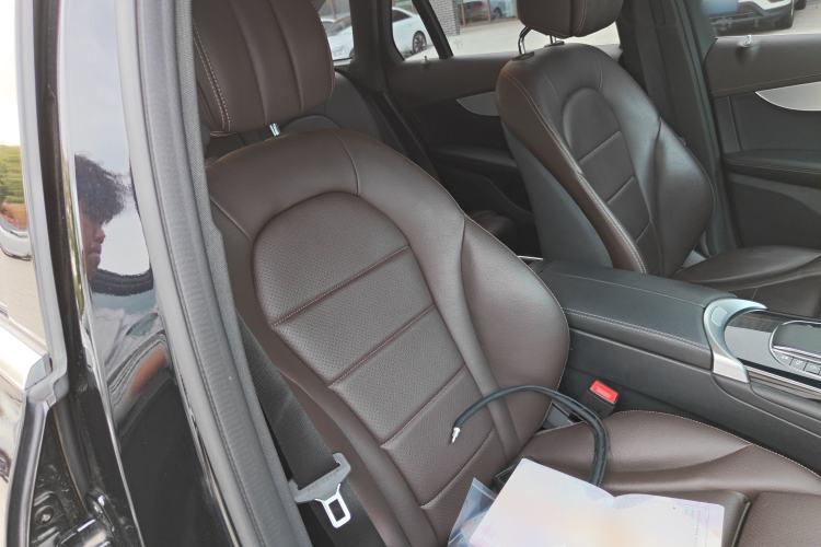 Used Mercedes-Benz GLC 2022 Facelifted GLC 260 L 4MATIC Dynamic Edition Right Front Seat