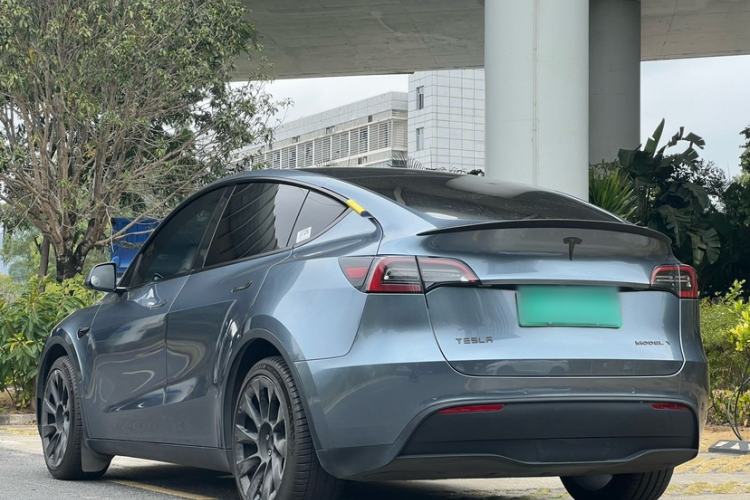 Used Tesla Model Y 2021 Long-Range All-Wheel-Drive Version 3D7