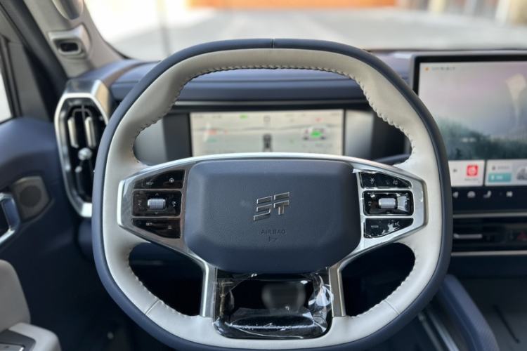 Used JETOUR Shanhai Traveler C-DM 2025 C-DM 129KM Star & Moon Goddess Steering Wheel