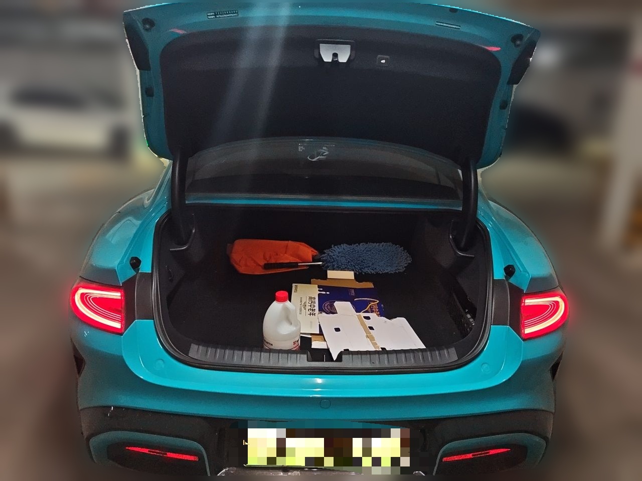 Xiaomi Auto SU7 2024 Rear-Drive Ultra-Long Range Advanced Pro-Level Intelligent Driving Version — снимка 19