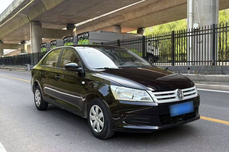 Used Volkswagen Santana 2015 1.4L Manual Fashion Edition Exterior 2