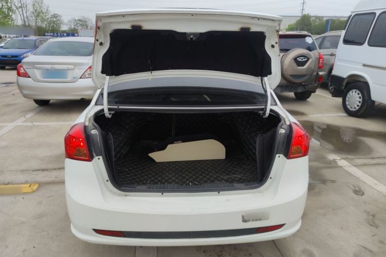 Used Buick Excelle 2015 1.5L Automatic Classic Model Trunk