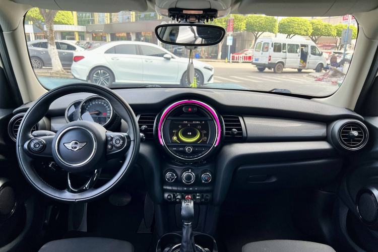 Used MINI MINI 2016 1.5T COOPER Five-Door Edition