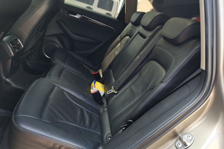 Used Audi Q5 2011 2.0TFSI Comfort Version Left Rear Seat