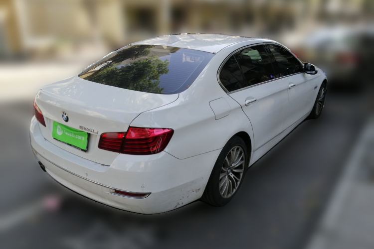 Used BMW 5 Series 2014 525Li Luxury Design Package Rear Right 45 Deg