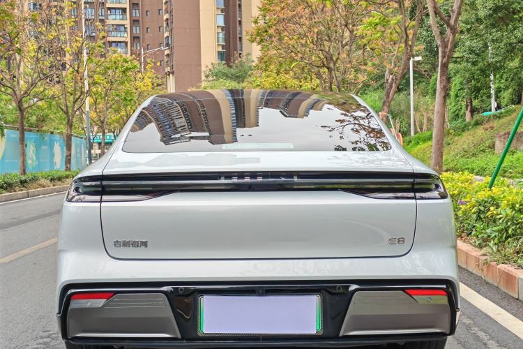 Used Geely Galaxy E8 2024 665 km Range Rear-Drive Starship Long-Range Version Exterior 6