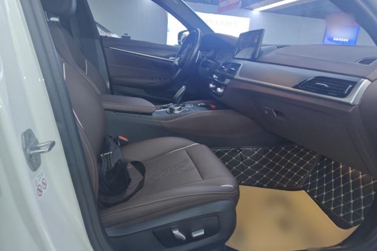 Used BMW 5 Series 2023 Restyled 530Li Leading Edition M Sport Package