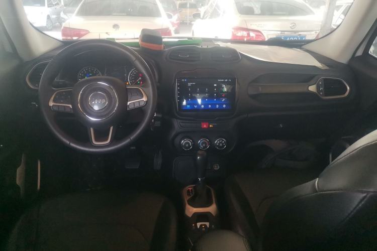 Used Jeep Renegade 2017 180T Automatic Kinetic Edition+
