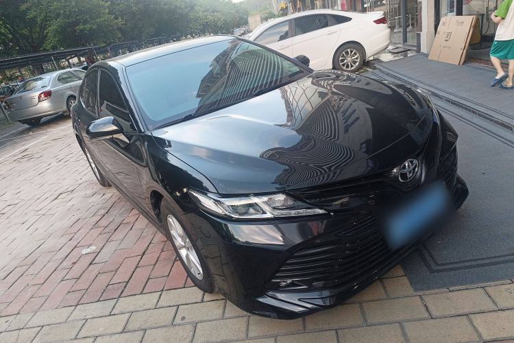 Used Toyota Camry 2018 2.0E Leading Edition