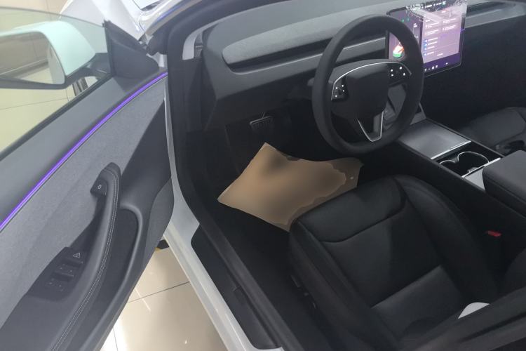 Used Tesla Model 3 2025 Rear-Wheel-Drive Version
