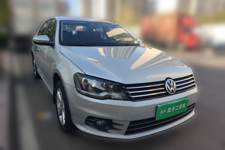 Used Volkswagen Bora 2015 Zhuihui Edition 1.6L Manual Comfort Model Front Right 45 Deg