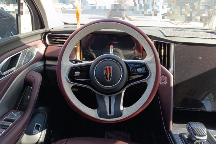 Used Hongqi HS7 PHEV 2025 Model 2.0T PHEV Two-Wheel Drive Qi Xiang Edition 6-Seater
