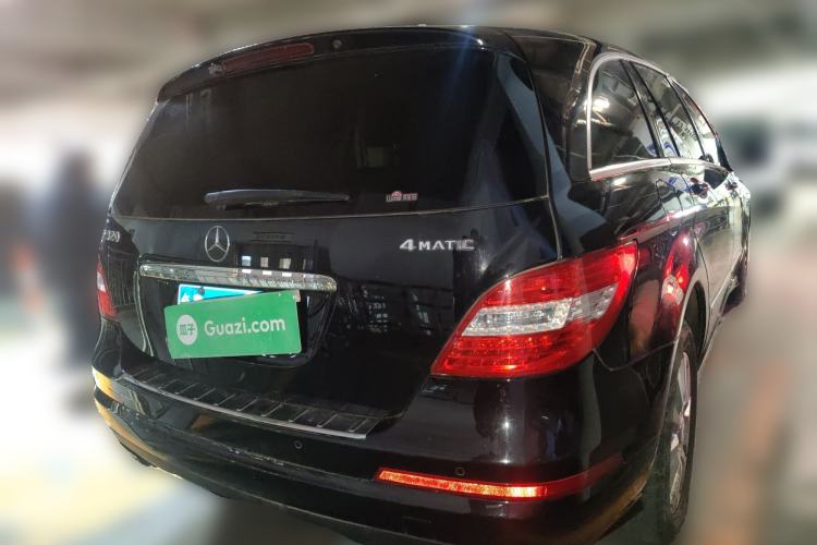 Used Mercedes-Benz R-Class 2017 R 320 4MATIC Business Edition Prestige Model