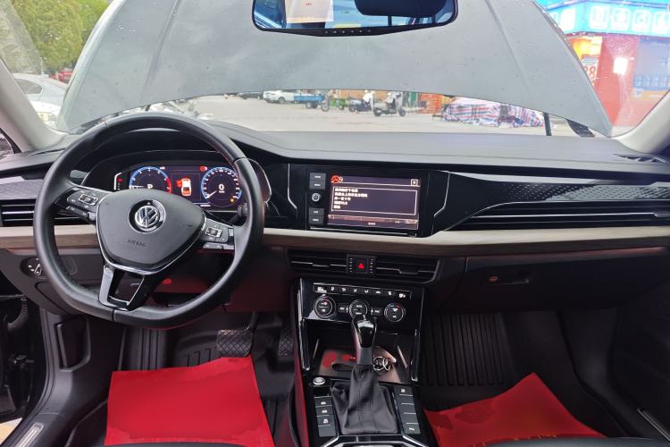 Used Volkswagen Passat 2019 330TSI Luxury Edition China V Standard Center Console