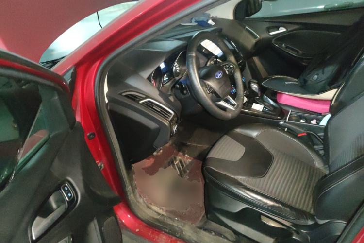 Used Ford Focus 2015 Hatchback 1.6L Automatic Fashion Edition