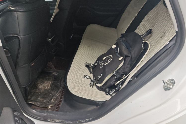 Used Geely Auto Emgrand 2025 4th Generation 1.5L Manual – Dragon Edition
