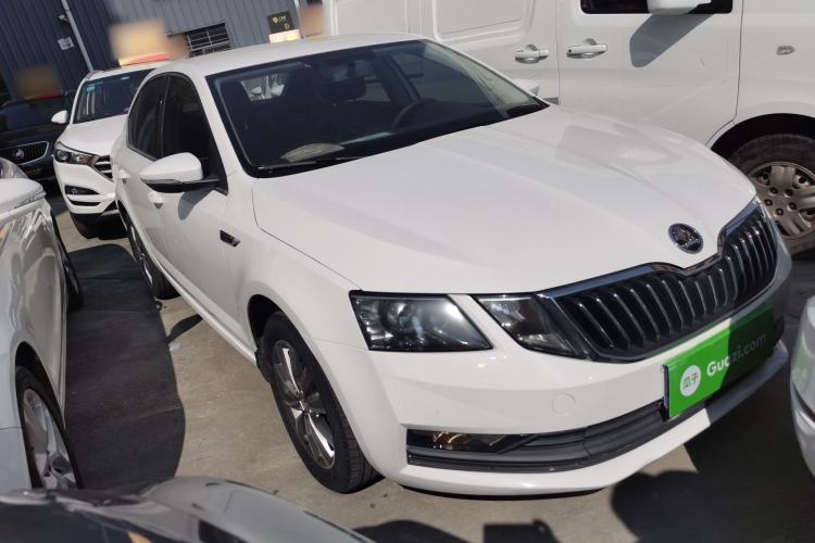 Used Skoda Octavia 2019 TSI230 DSG Smart & Comfort Edition China VI Standard
