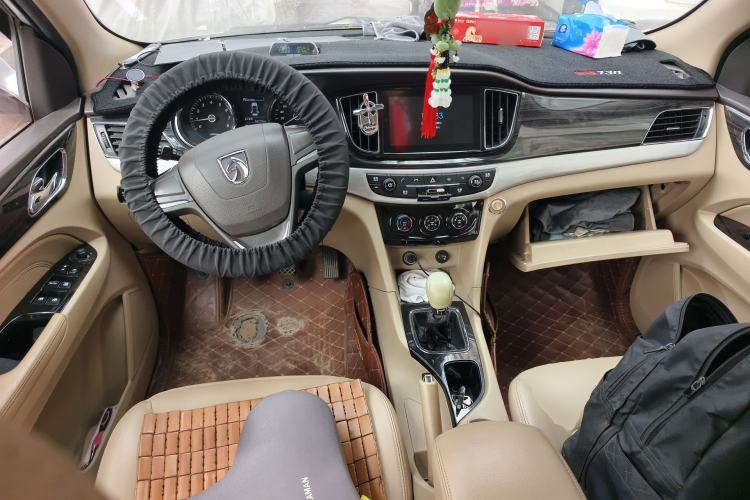 Used Baojun 730 2016 1.5L Manual Comfort Version 7 Seats China V Emission Standard
