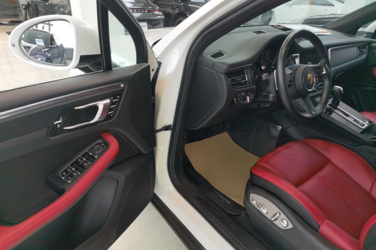 Used Porsche Macan 2022 Macan 2.0T
