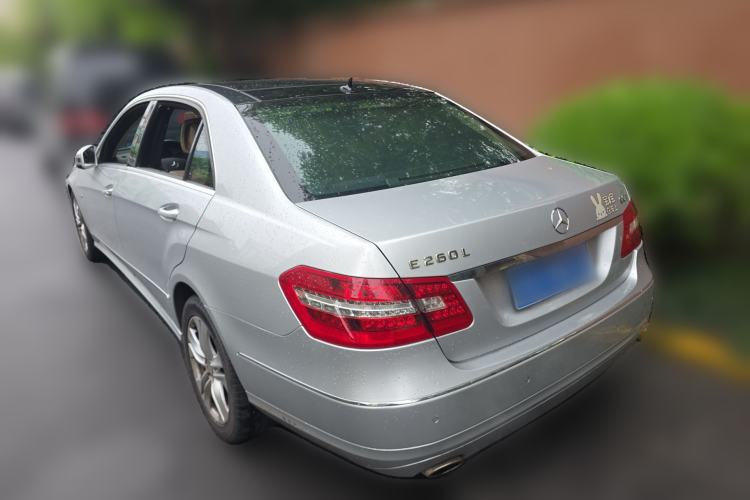 Used Mercedes-Benz E-Class 2011 E 260 L CGI Fashion Model
