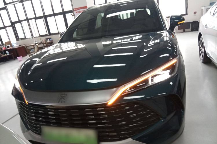 Used BYD Song L DM-i 2024 112 km Beyond Edition Front