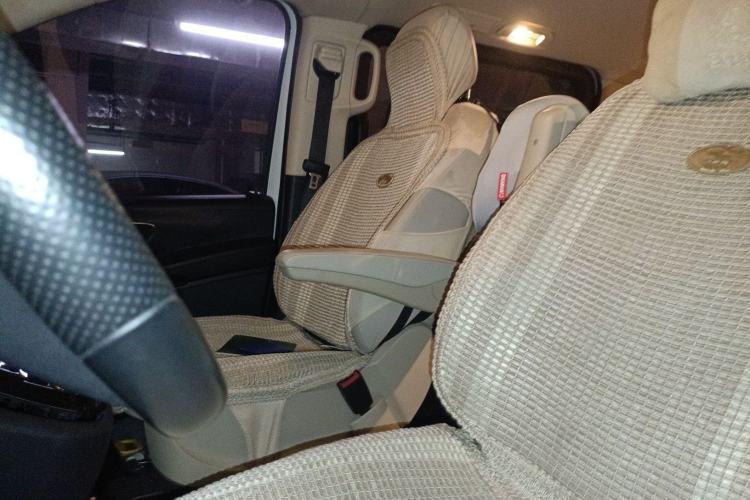 Used Mercedes-Benz Vito 2016 2.0T Business Edition
