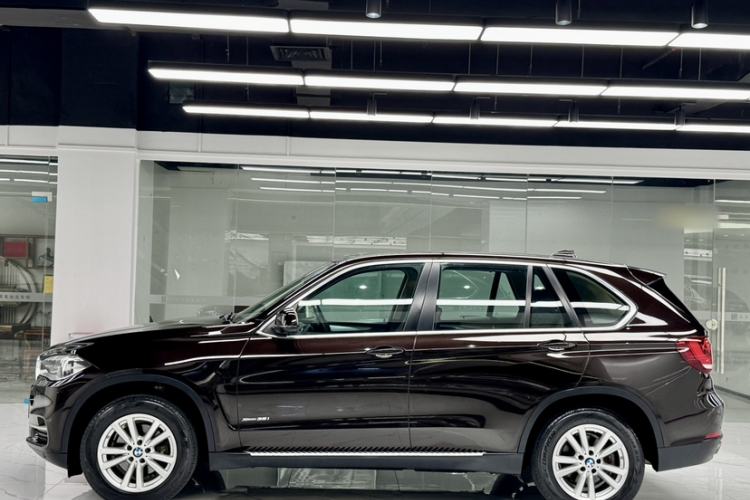 Used BMW X5 2016 xDrive35i parallel import Exterior 6