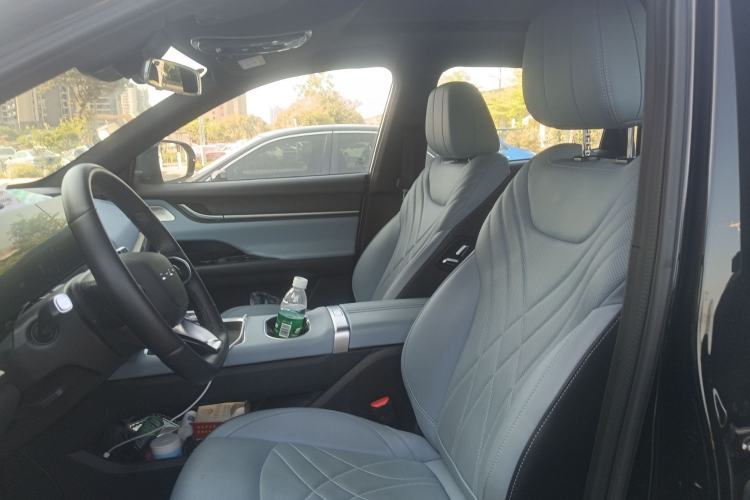 Used Chery New Energy eQ7 2023 512 km Max Left Front Seat